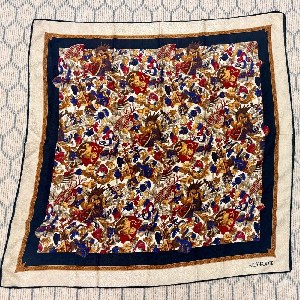 JOY FORTE Vintage 80’s 100% Silk Heraldic Crest Lion Coat Arms Multicolor Scarf - Picture 2 of 14